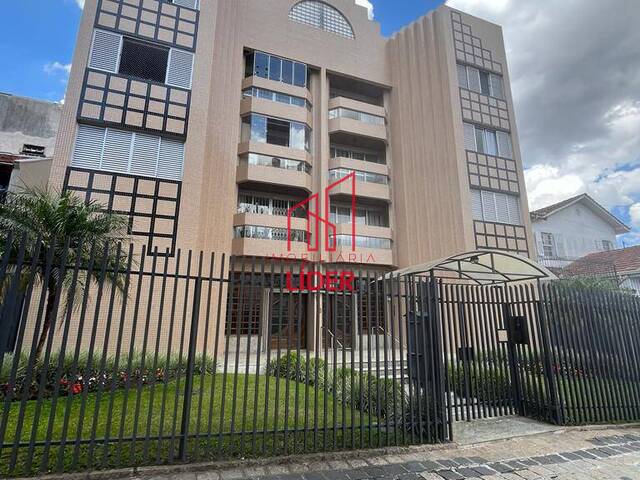 Apartamento para Venda em Curitiba - 2