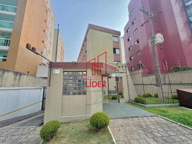 Apartamento para Venda em Curitiba - 2