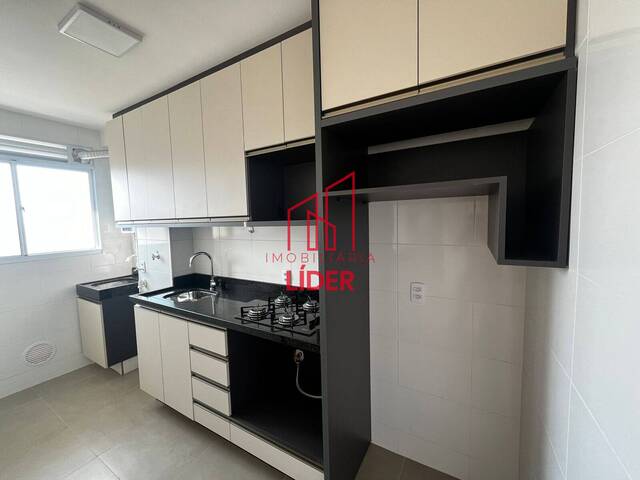 Apartamento para Locação em Curitiba - 2