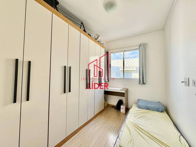 Apartamento para Venda em Curitiba - 4