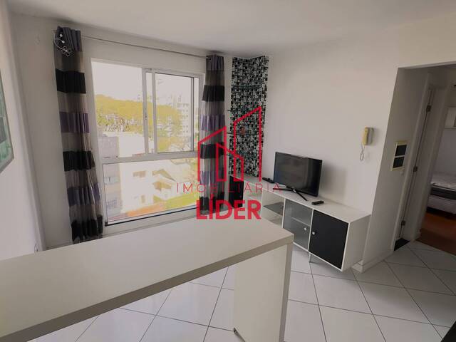 Apartamento para Locação em Curitiba - 2