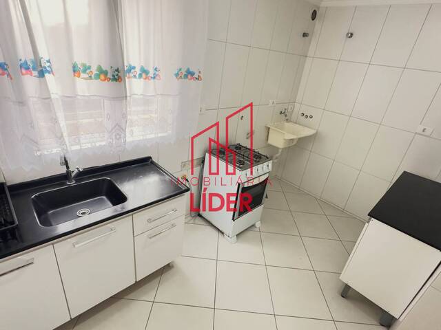 #422 - Apartamento para Locação em São José dos Pinhais - PR - 3