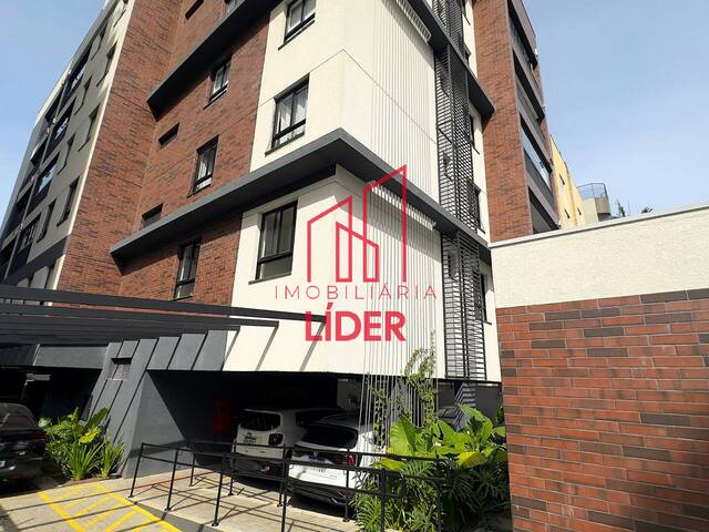 Apartamento para Locação em Curitiba - 2