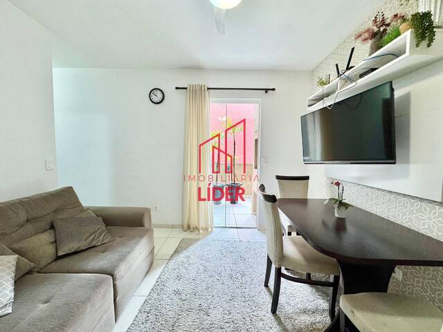 Apartamento para Venda em São José dos Pinhais - 4