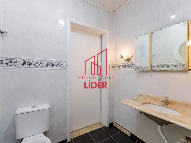 Casa Comercial para Locação em Curitiba - 4