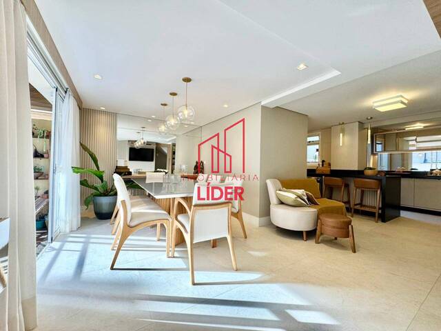 Sobrado para Venda em Curitiba - 5