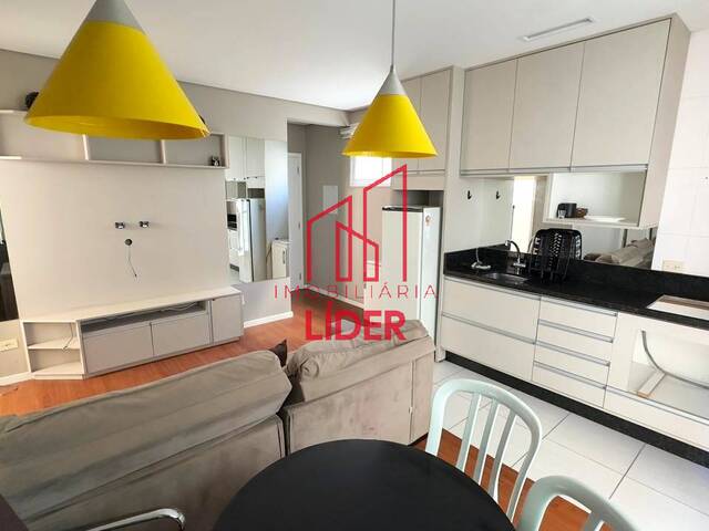 Apartamento para Locação em Curitiba - 2