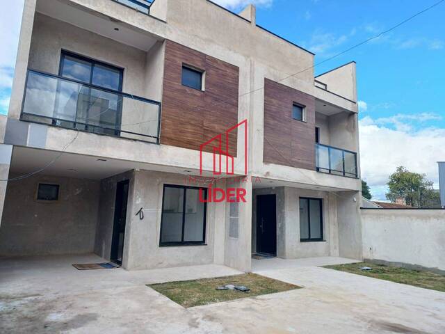 Sobrado para Venda em Curitiba - 2