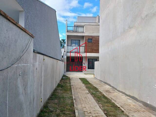Sobrado para Venda em Curitiba - 4