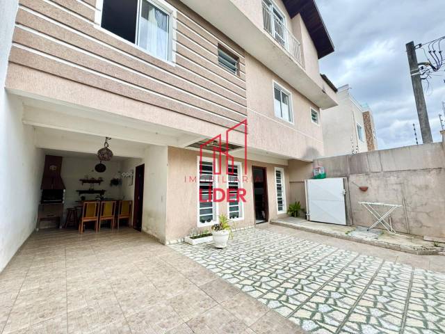 Sobrado para Venda em Curitiba - 2