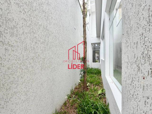 Sobrado para Venda em Curitiba - 5