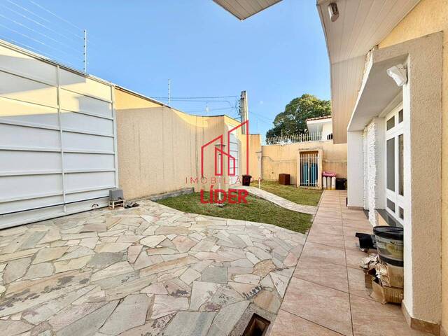 Casa para Venda em Curitiba - 2