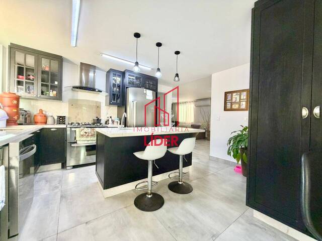 Casa para Venda em Curitiba - 3