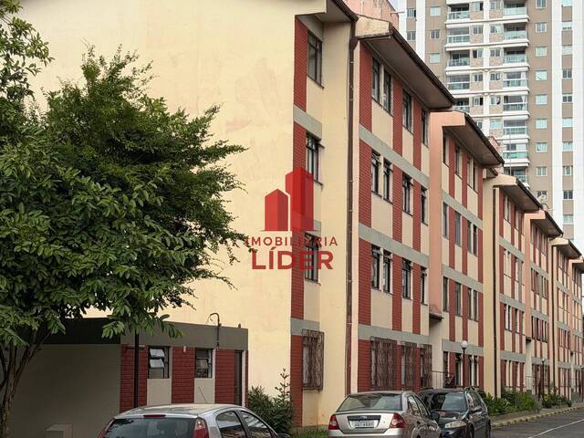 #581 - Apartamento para Venda em Curitiba - PR