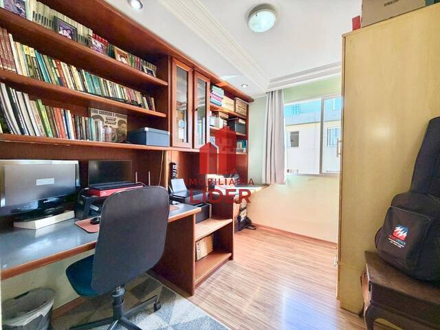 Apartamento para Venda em Curitiba - 4